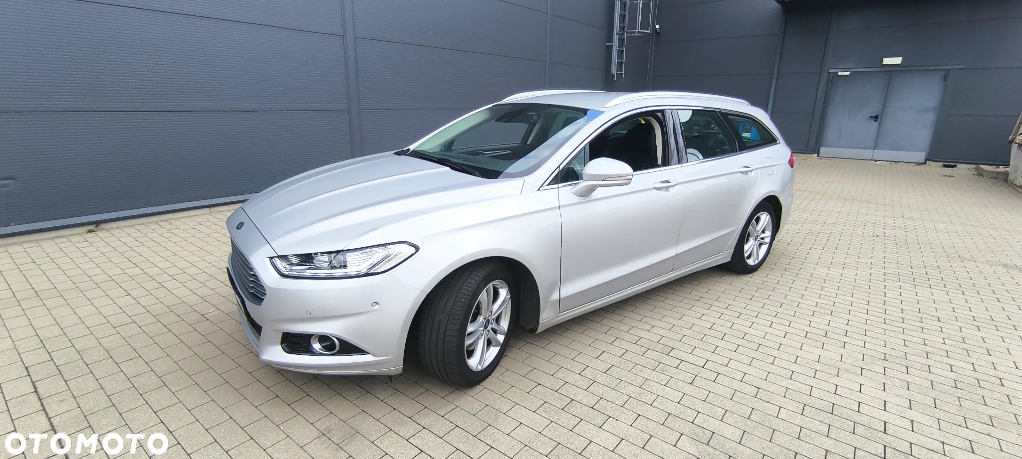 Ford Mondeo 2.0 TDCi Start-Stopp Titanium - 4
