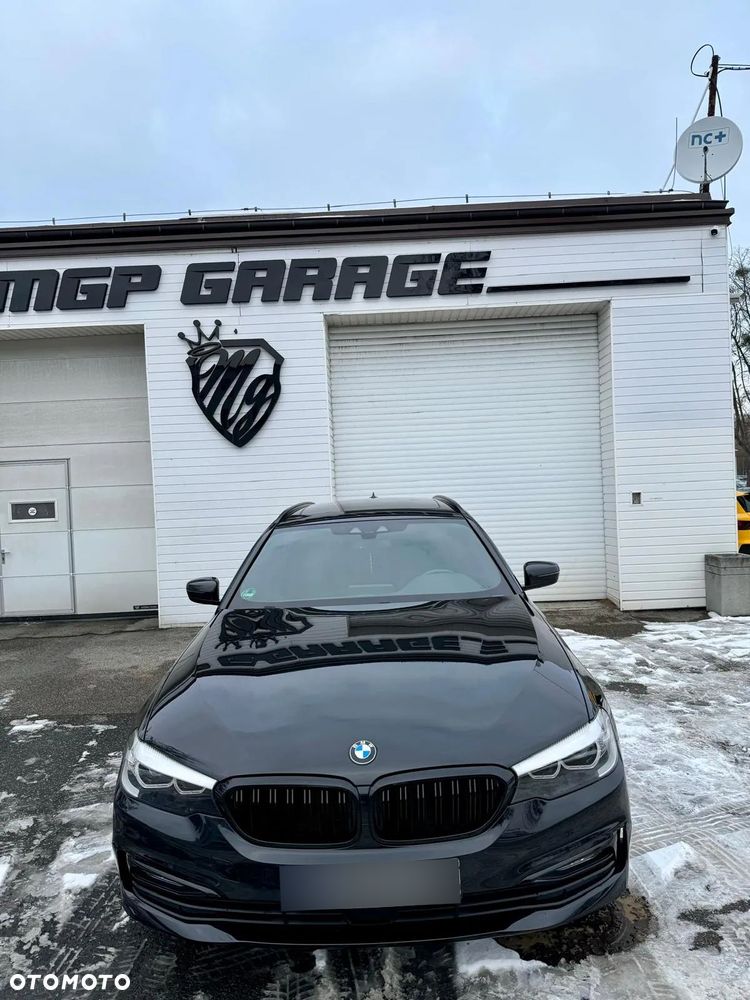 BMW Seria 5 530i Sport Line - 3