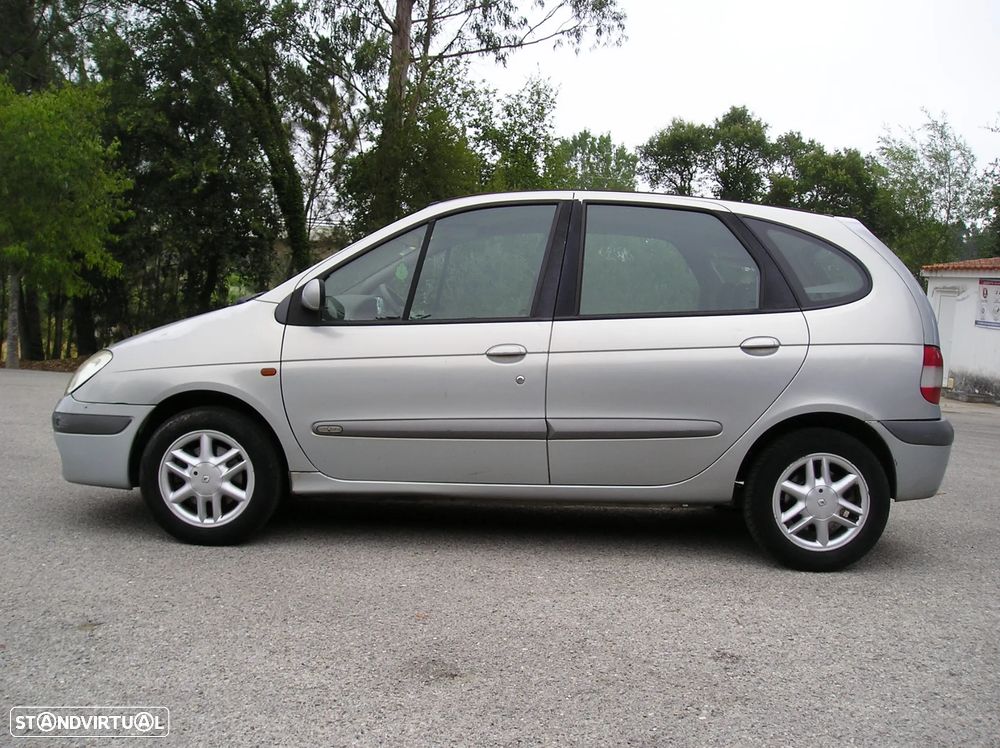 Renault Scénic 1.4 16V Conquest - 4