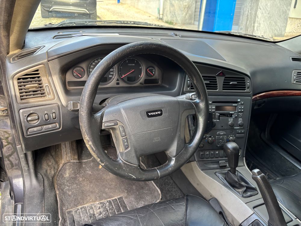 Volvo V70 2.5 D - 7