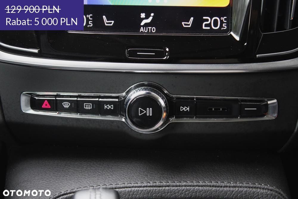 Volvo V90 Cross Country - 16