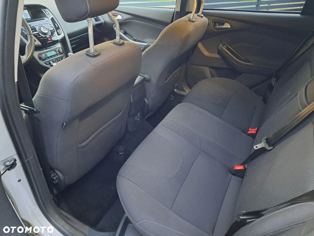 Ford Focus 1.6 EcoBoost Titanium - 4