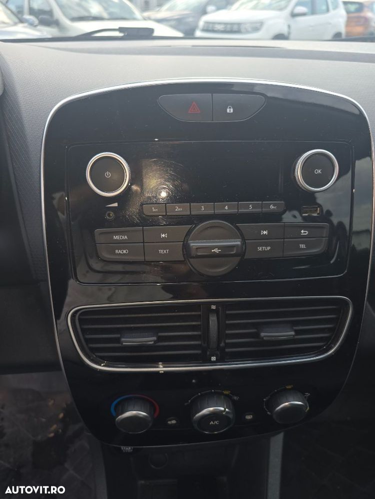 Renault Clio - 16