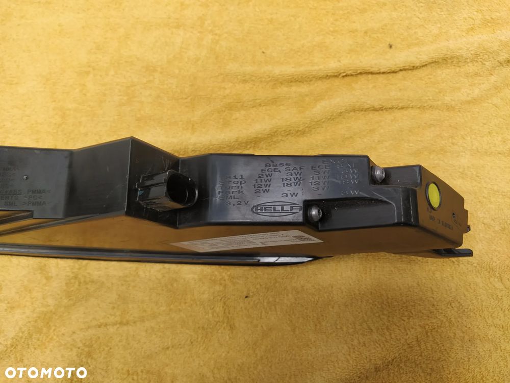 PORSCHE TAYCAN 9JA 19- LAMPA TYŁ TYLNA LED PRAWA LEWA BLENDA ŚRODKOWA W KLAPĘ BAGAŻNIKA BASE USA KOMPLET ORYGINAŁ - 15