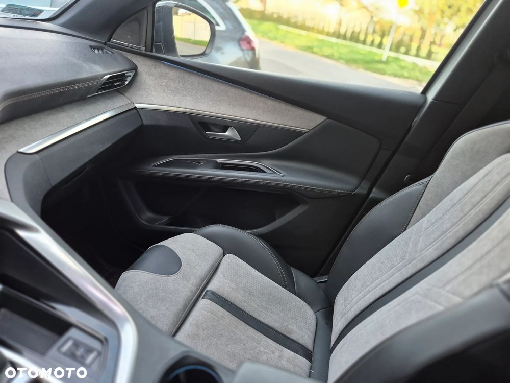 Peugeot 3008 1.6 PureTech Hybrid4 PHEV GT Pack S&S EAT8 - 14