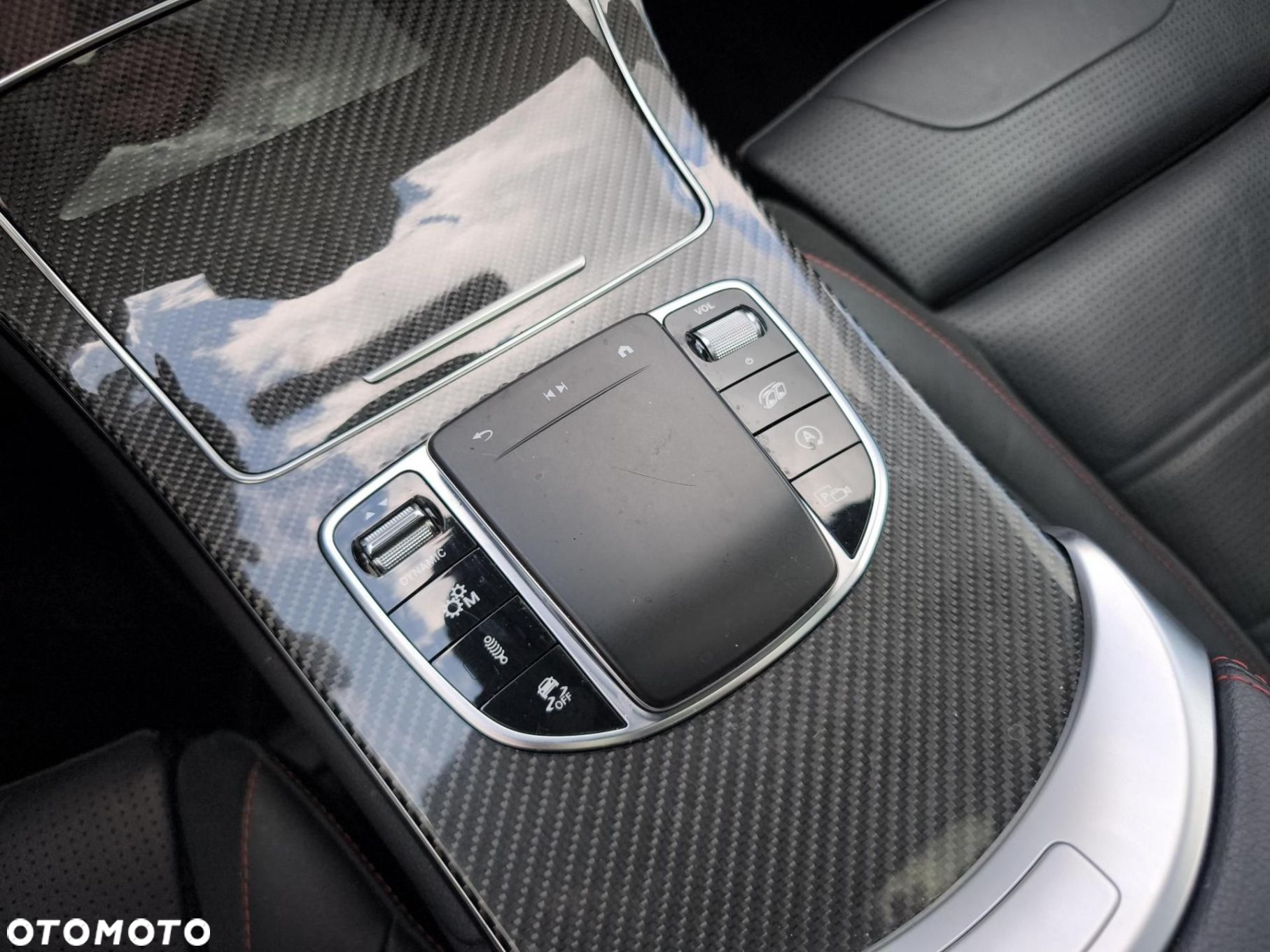 Mercedes-Benz GLC - 19