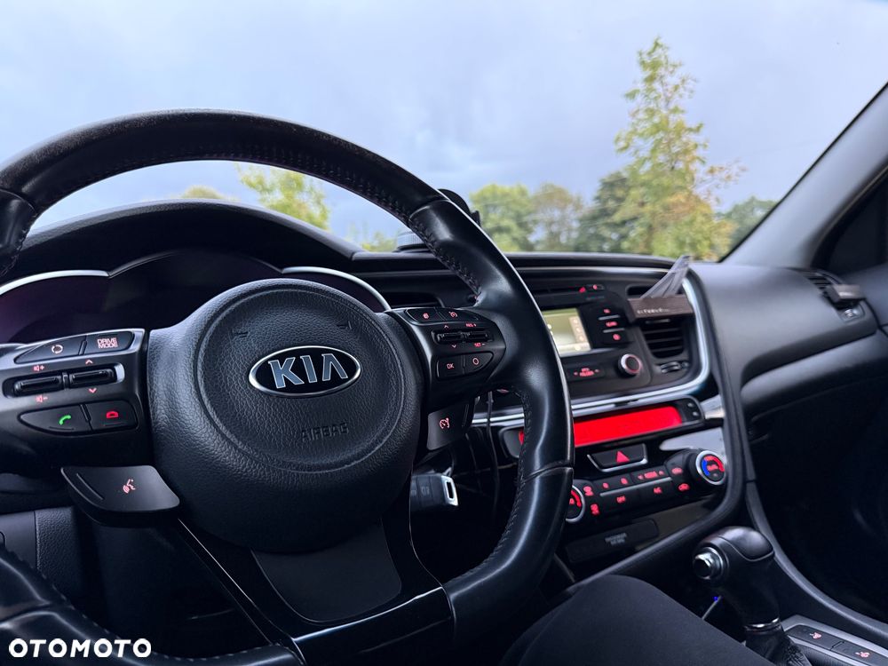 Kia Optima - 8