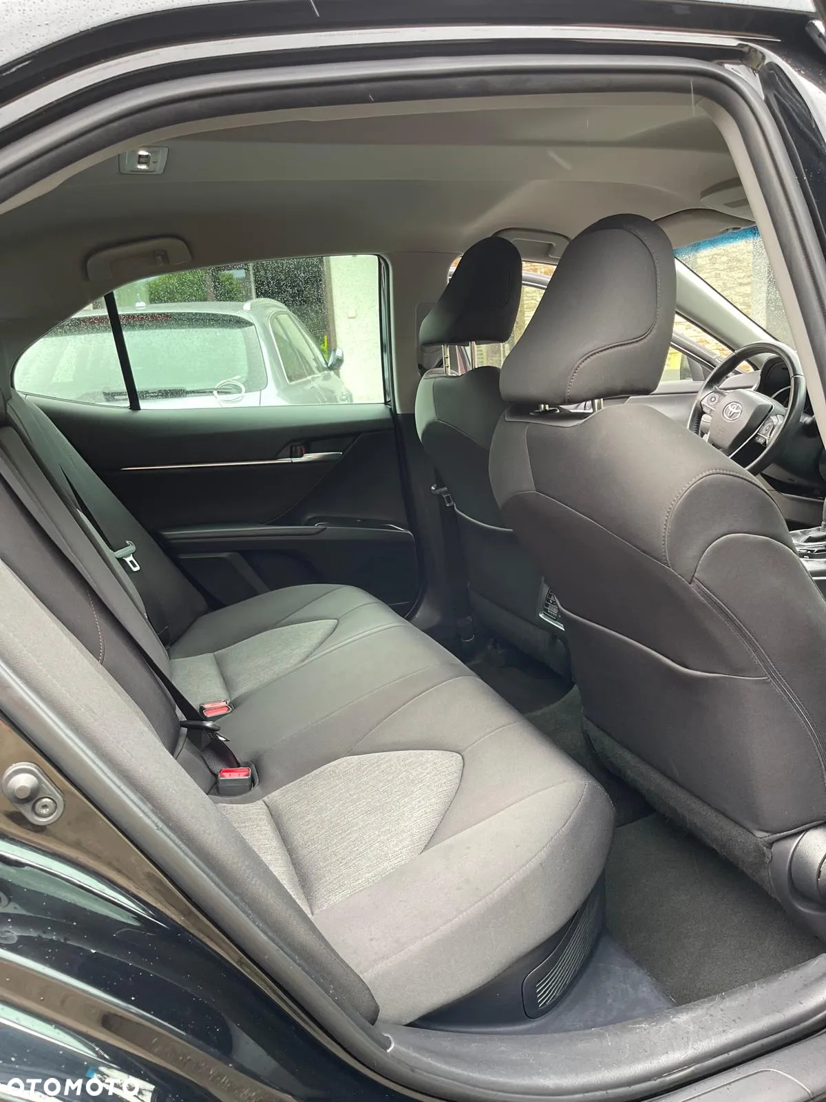 Toyota Camry 2.5 Hybrid Comfort CVT - 14