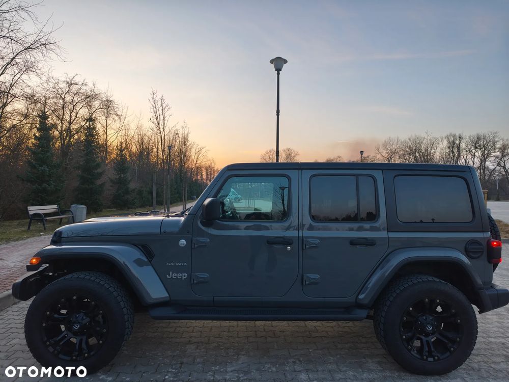 Jeep Wrangler - 10