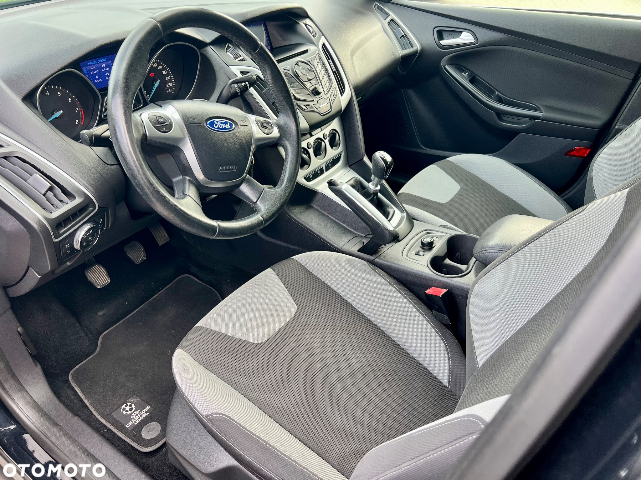 Ford Focus 1.0 EcoBoost Titanium - 9