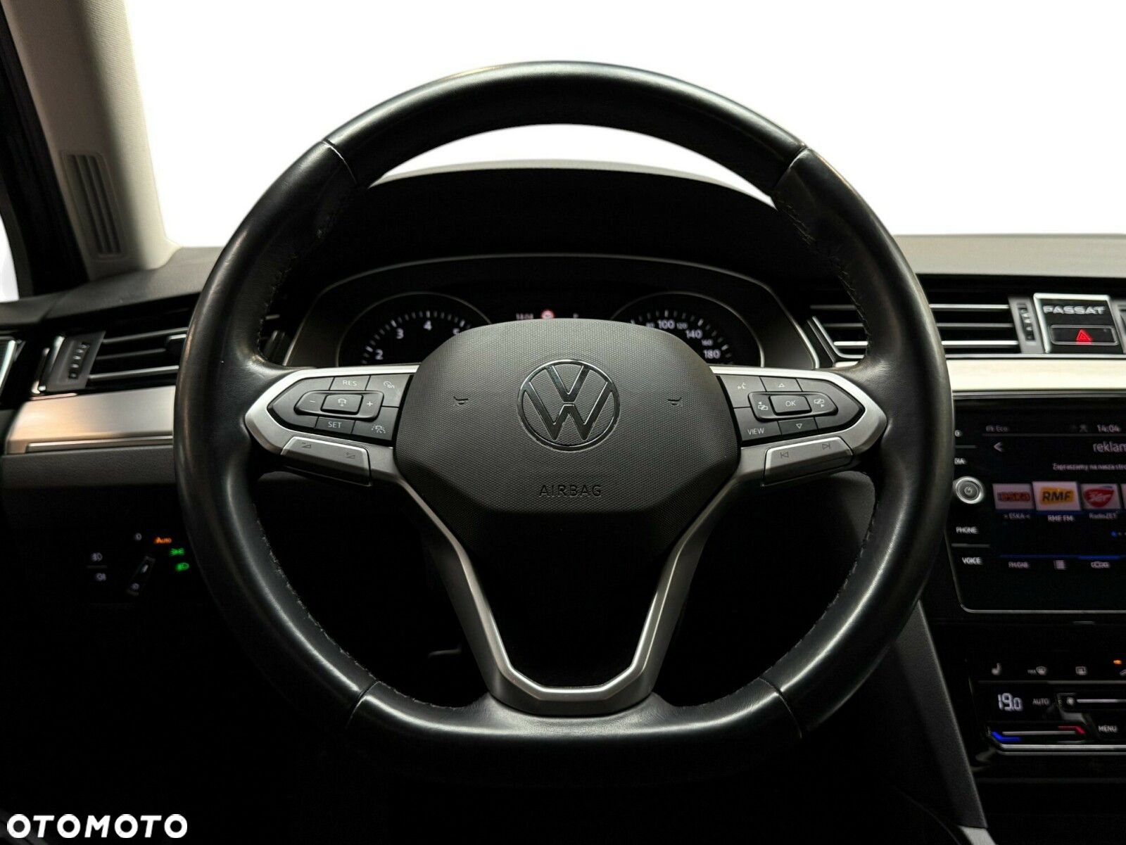 Volkswagen Passat 1.5 TSI EVO Essence DSG - 24