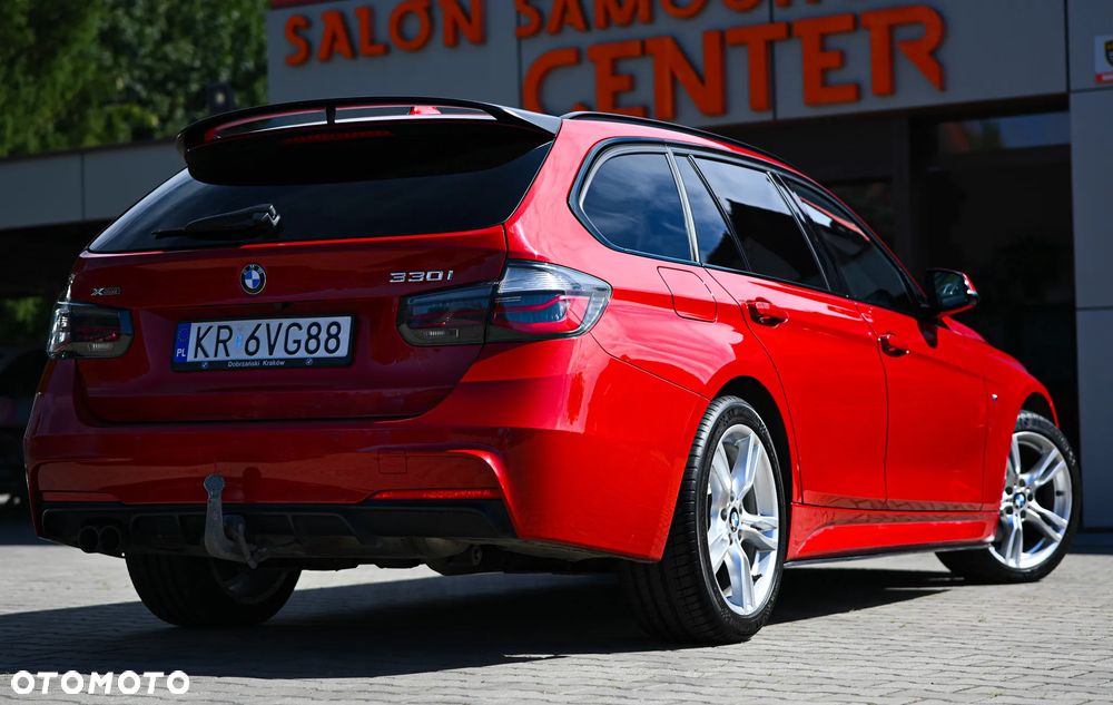 BMW Seria 3 330i GPF xDrive M Sport Shadow - 33