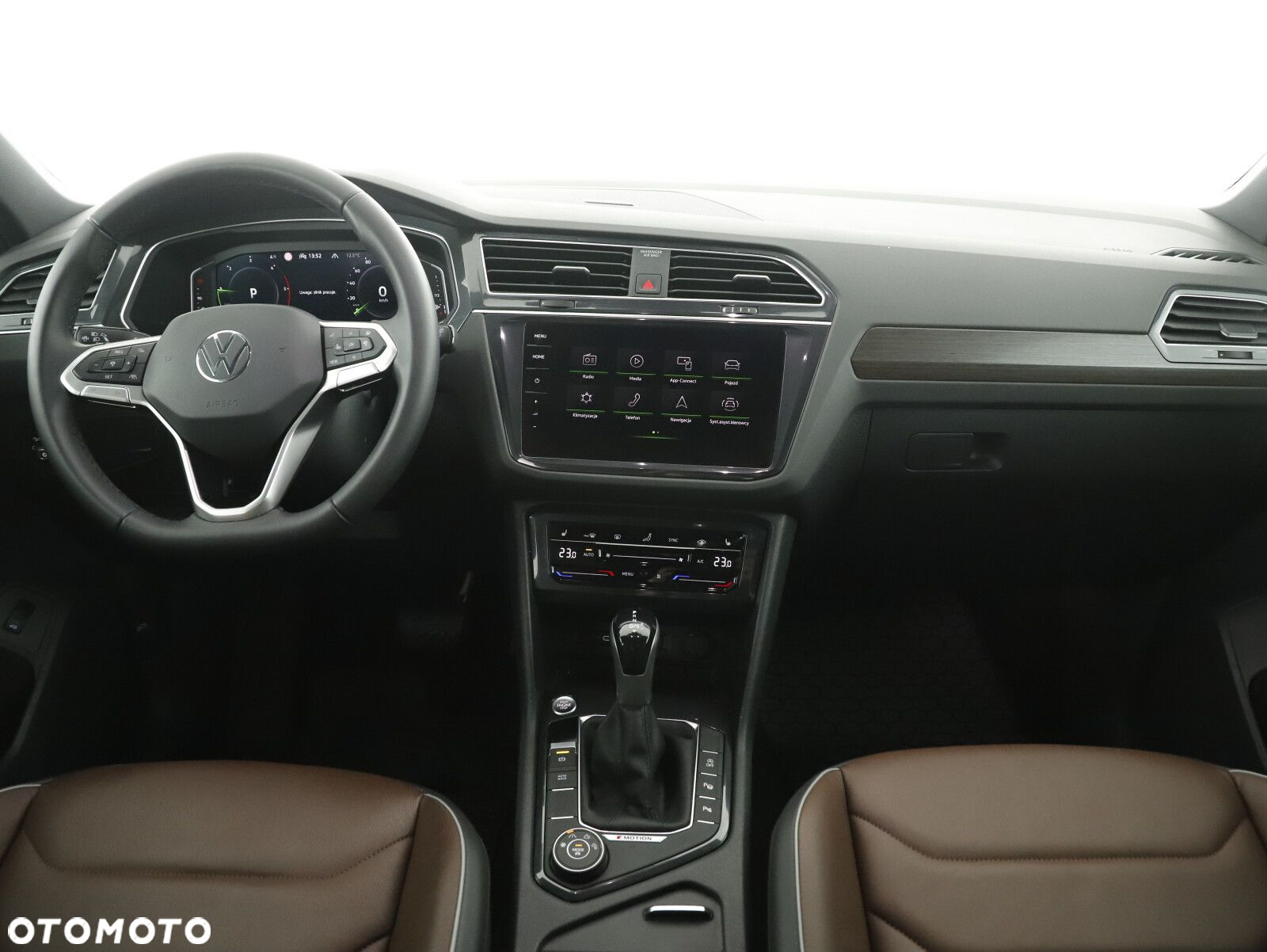 Volkswagen Tiguan - 11