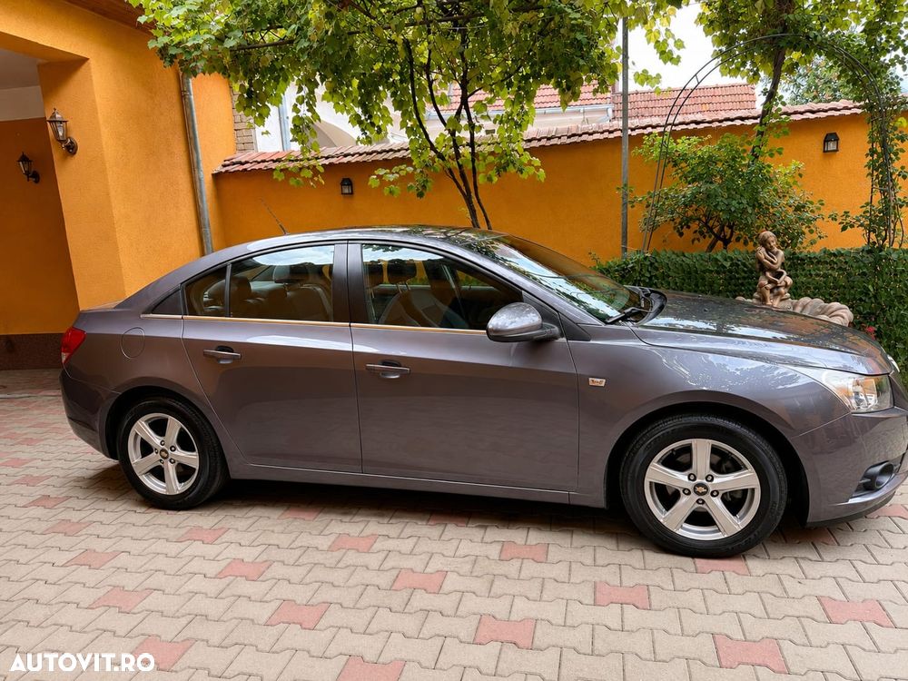 Chevrolet Cruze 2.0 SOHC LT - 3