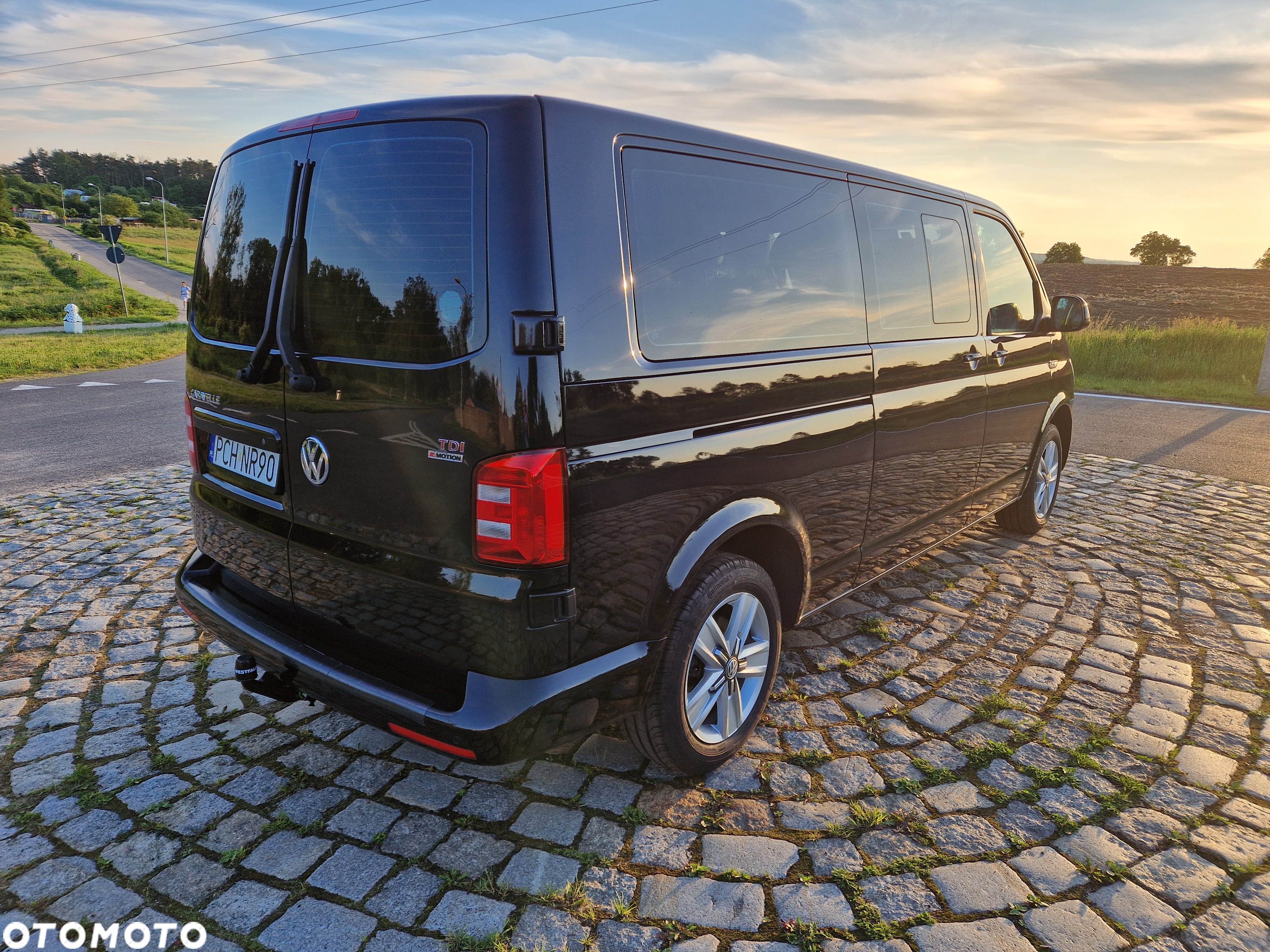 Volkswagen Caravelle 2.0 BiTDI L2 Highline 4Motion DSG - 3