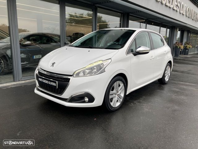 Peugeot 208 PureTech 110 Stop & Start Tech Edition - 1