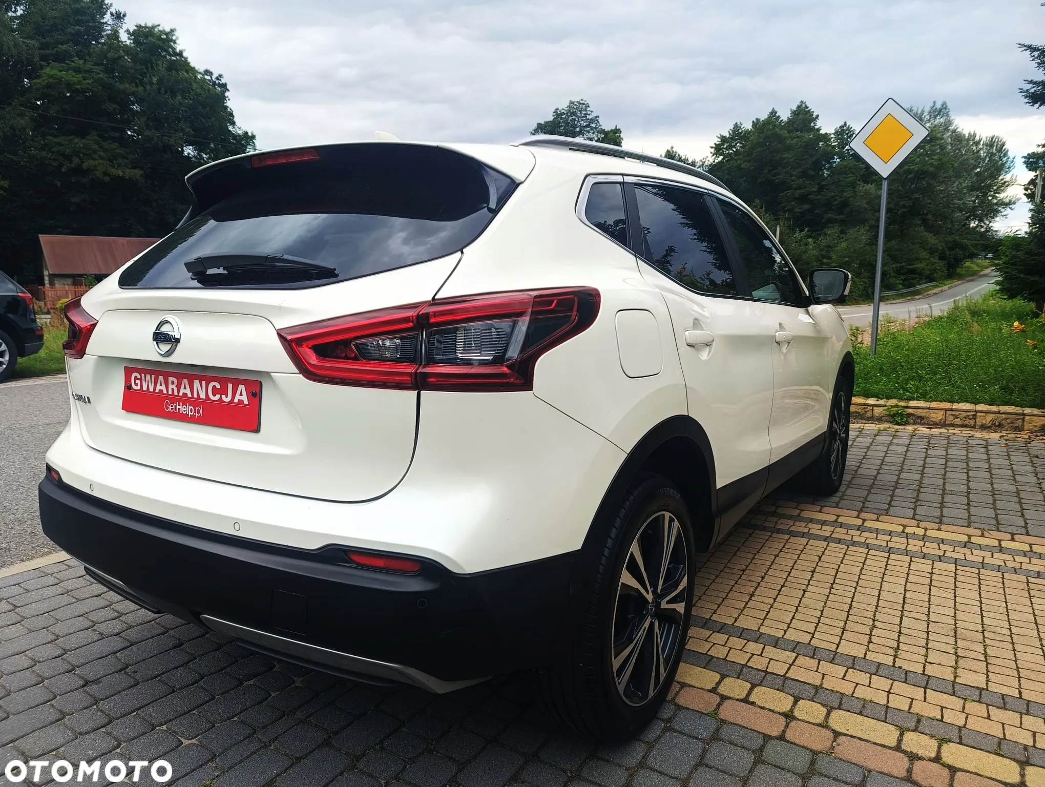 Nissan Qashqai 1.6 DIG-T TEKNA+ - 4