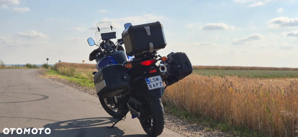 Suzuki V-STROM - 10