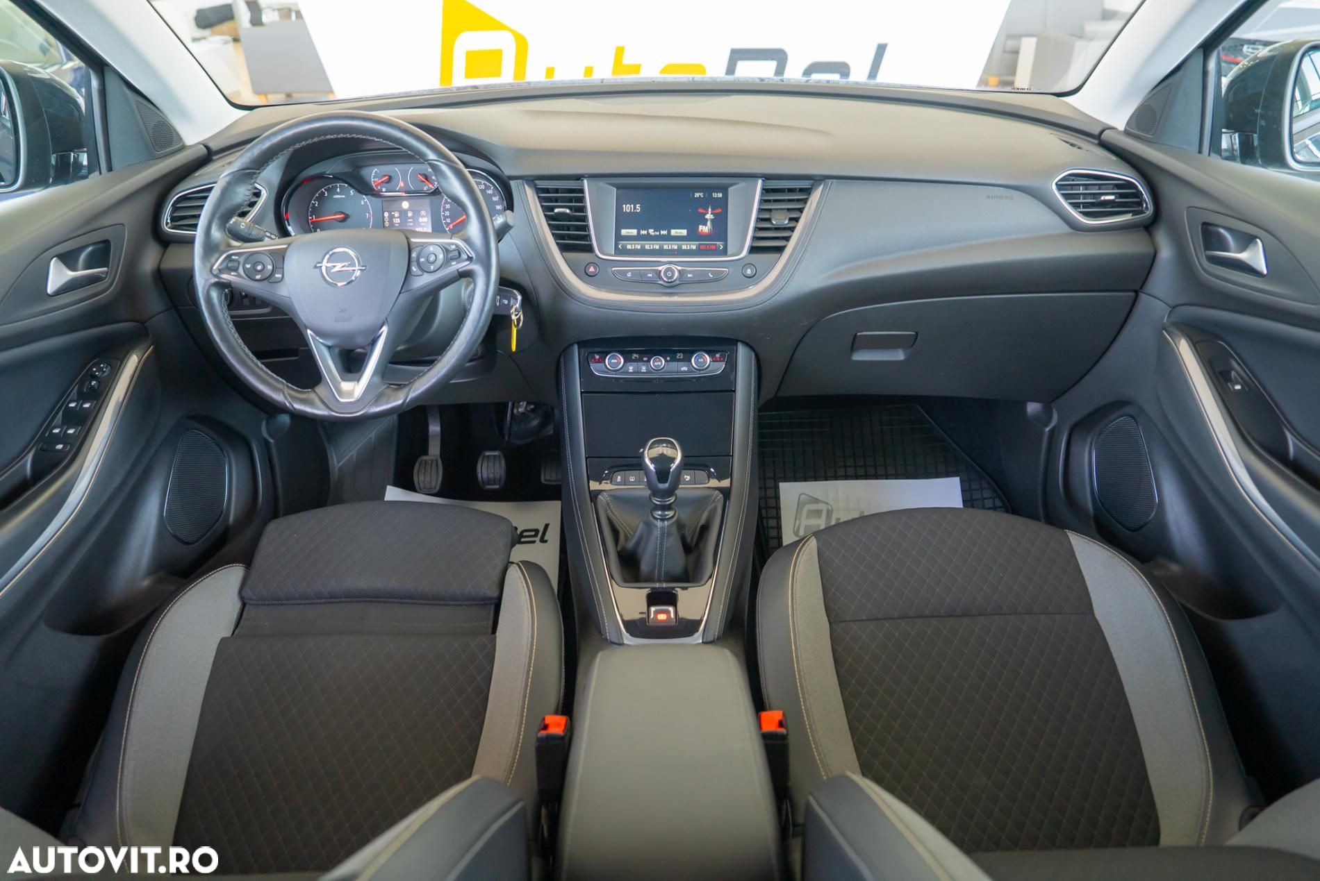 Opel Grandland X 1.2 Start/Stop INNOVATION - 7