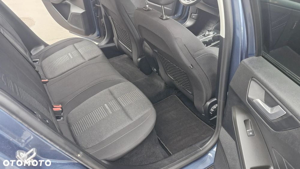 Ford Focus 1.0 EcoBoost Hybrid ACTIVE VIGNALE - 23