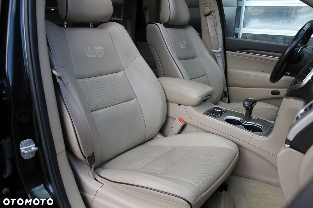 Jeep Grand Cherokee - 28