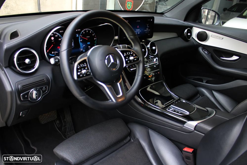 Mercedes-Benz GLC 300 de Coupe 4Matic 9G-TRONIC - 21