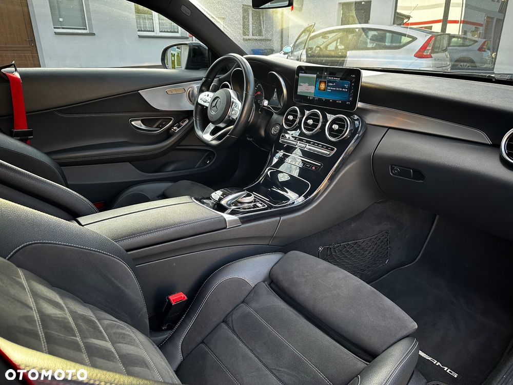 Mercedes-Benz Klasa C 200 9G-TRONIC - 31