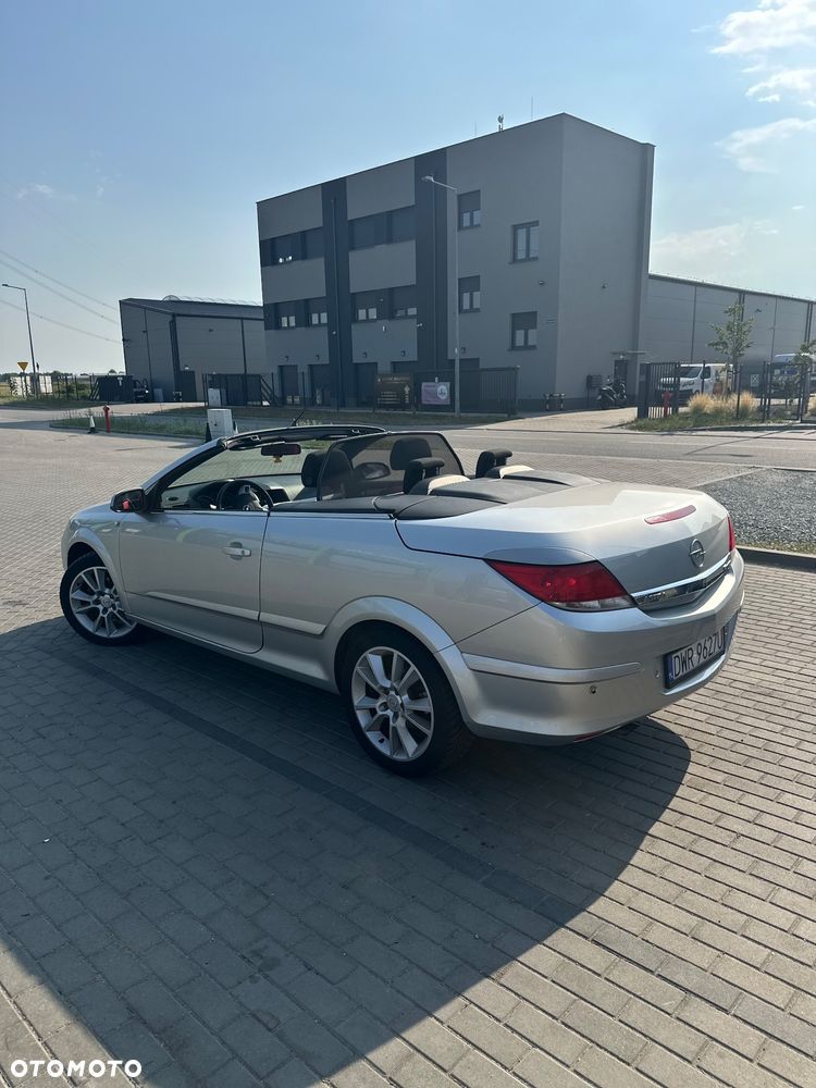 Opel Astra 1.6 Enjoy - 2