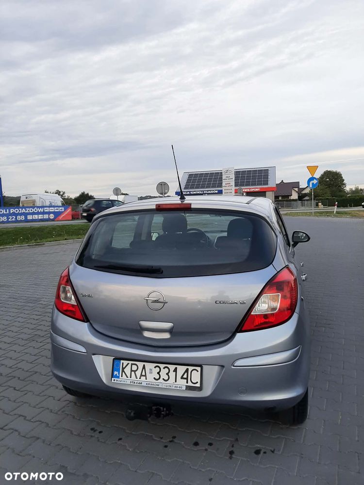 Opel Corsa 1.2 16V Enjoy - 9