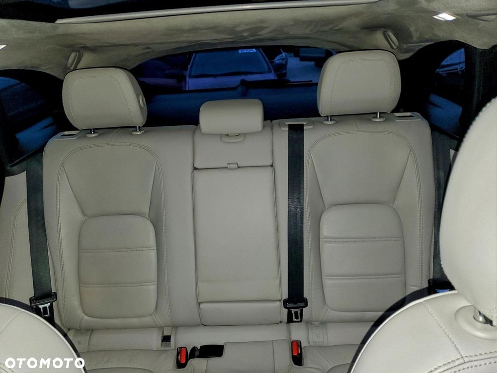 Jaguar F-Pace P250 AWD - 11