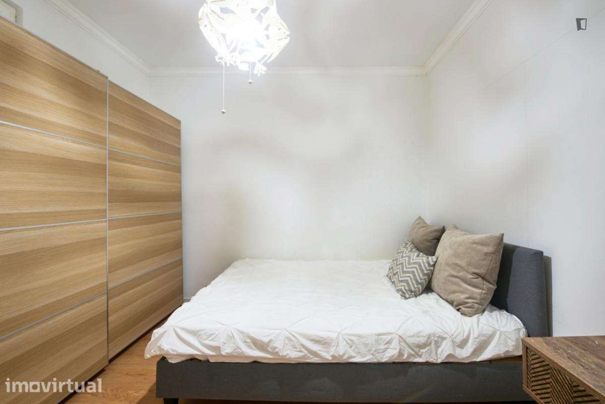 Quarto - localizado em Arroios Lisbon - Grande imagem: 4/10