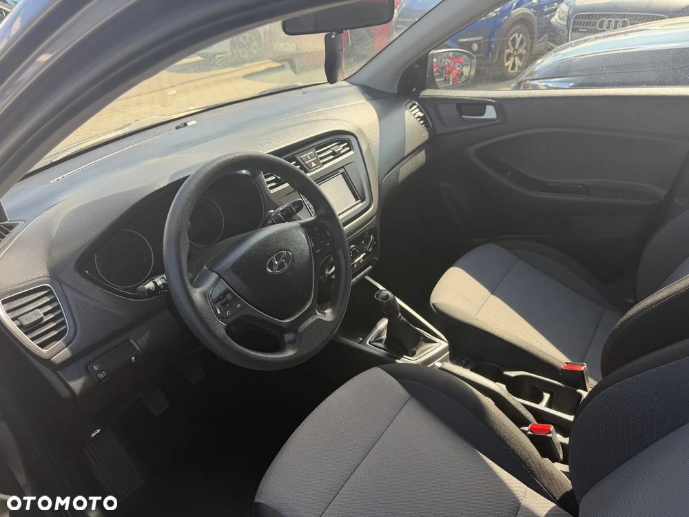 Hyundai i20 1.2 Comfort - 17