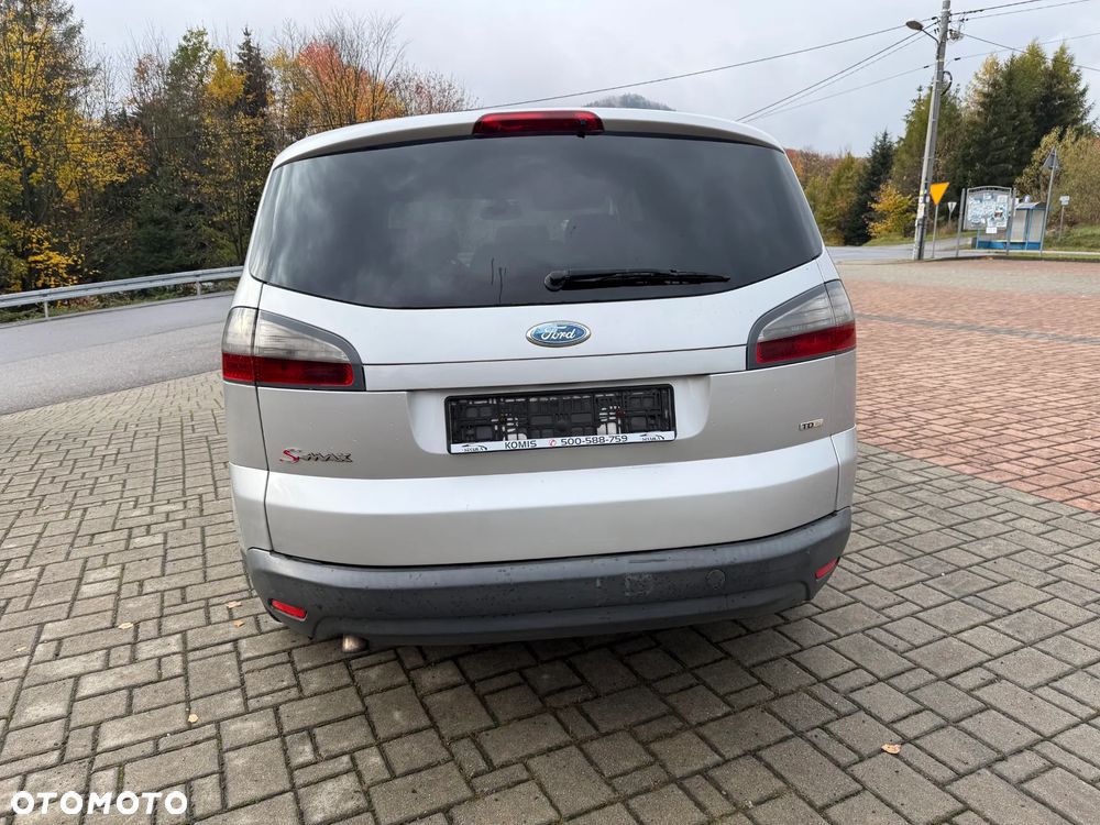 Ford S-Max - 6