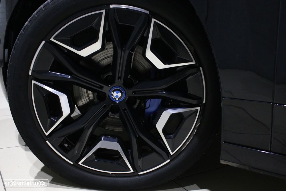 BMW iX xDrive 40 Pack Desportivo - 5