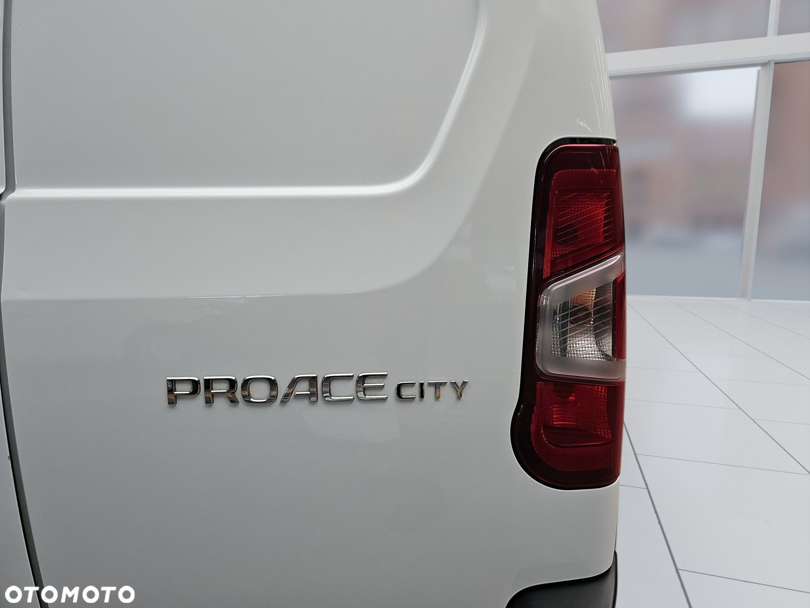 Toyota ProAce 2.3T 1.5 D-4D 75KM std Furgon Active - 29