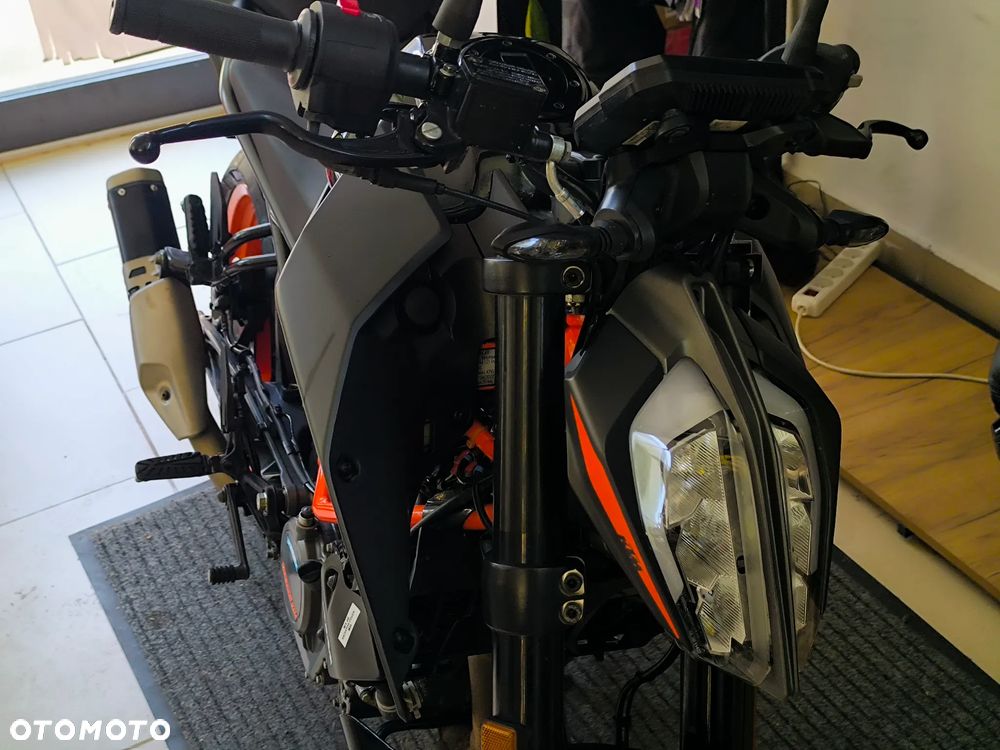KTM Duke 125 - 14