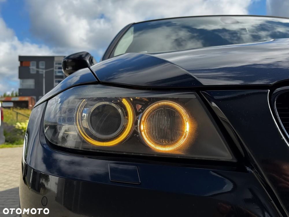 BMW Seria 3 - 23