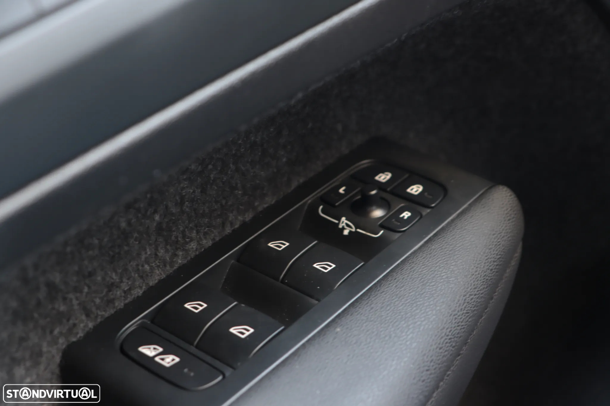 Volvo C40 Recharge Core - 27