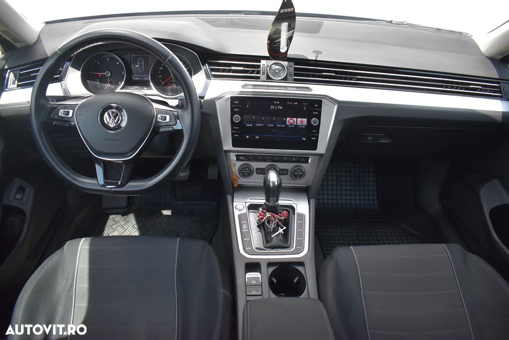 Volkswagen Passat 2.0 TDI DSG Highline - 10
