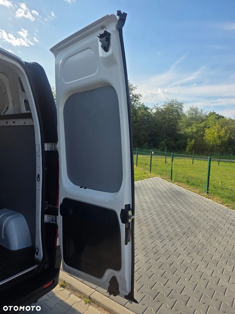 Renault Trafic vivaro 2018 r L2H2 przebieg 107400 km dlugi wysoki klima tempomat nawigacja - 9