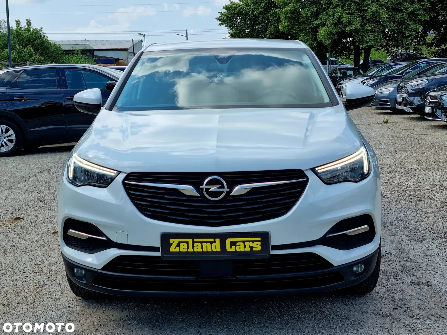 Opel Grandland X 1.2 Start/Stop Automatik Edition - 2