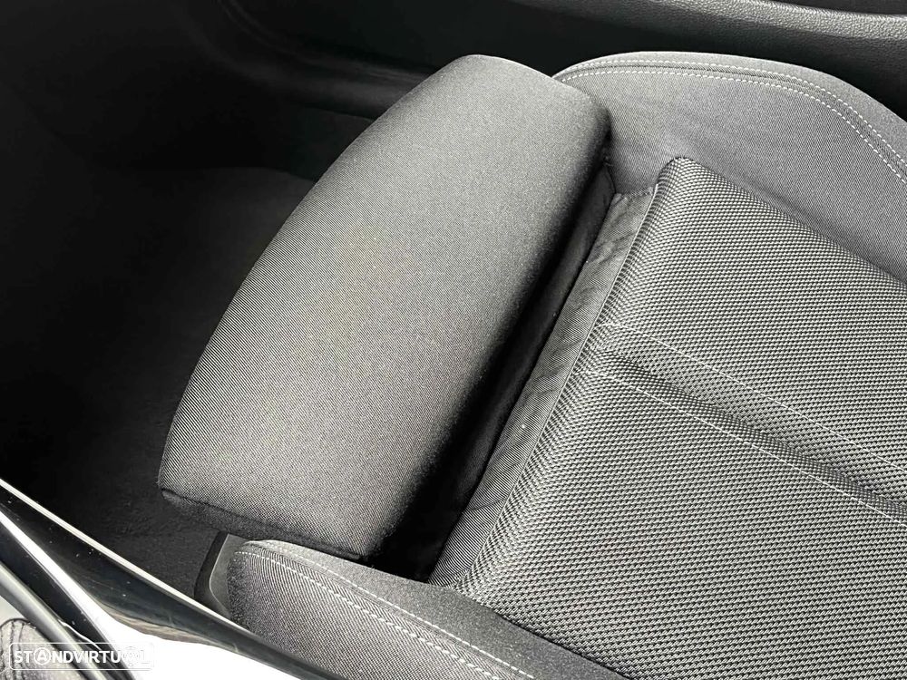 BMW 116 d EDynamics Line Sport - 36