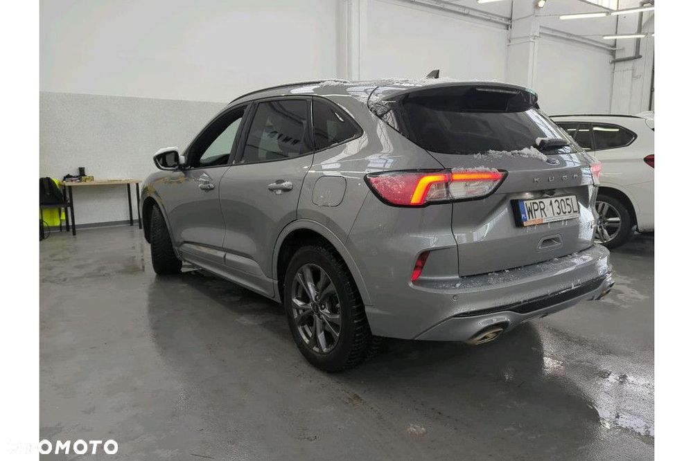 Ford Kuga - 2