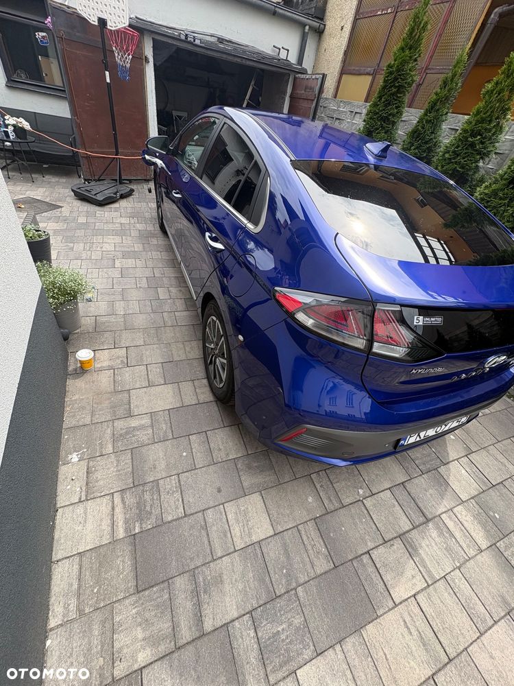 Hyundai IONIQ 1.6 GDI Premium - 6