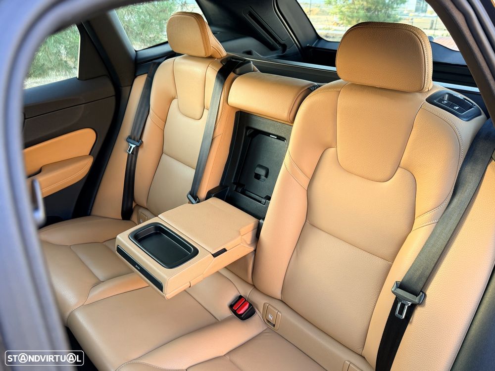 Volvo XC 60 2.0 D3 Momentum - 23