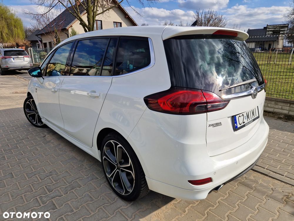 Opel Zafira - 19