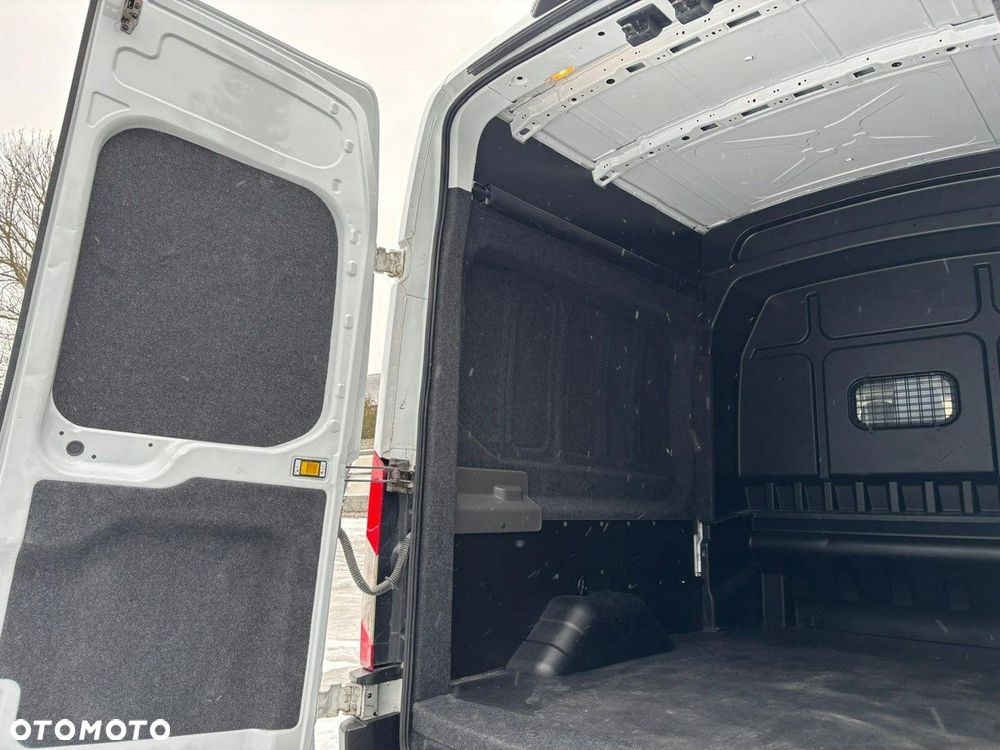 Ford Transit - 22