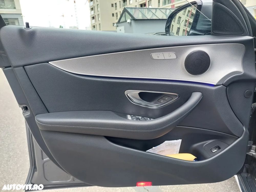 Mercedes-Benz E 200 4MATIC Aut. - 13