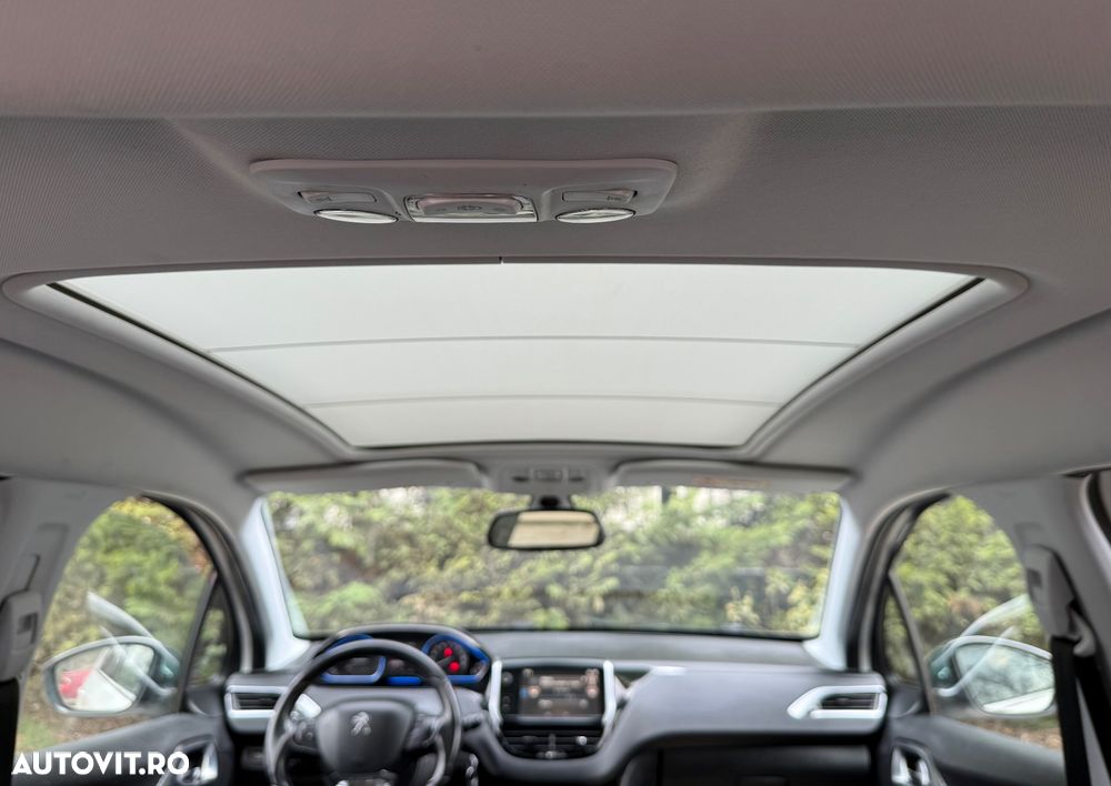 Peugeot 2008 1.6 VTi Allure - 36