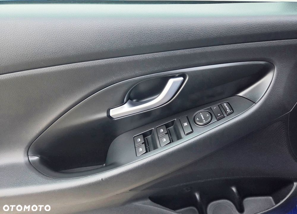 Hyundai i30 1.4 T-GDI YES!+ - 25